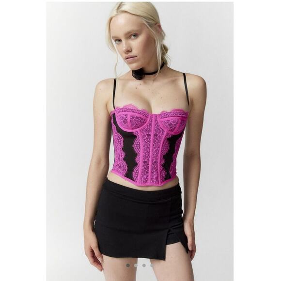 Urban Outfitters Out From Under Modern Love Women Lace Corset Croquette Top - Picture 1 of 7